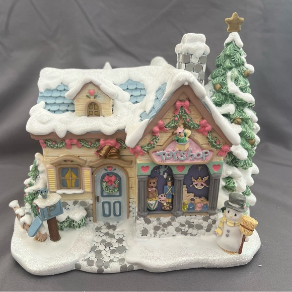 Precious Moments Christmas Village Collection - Picture 9 of 15